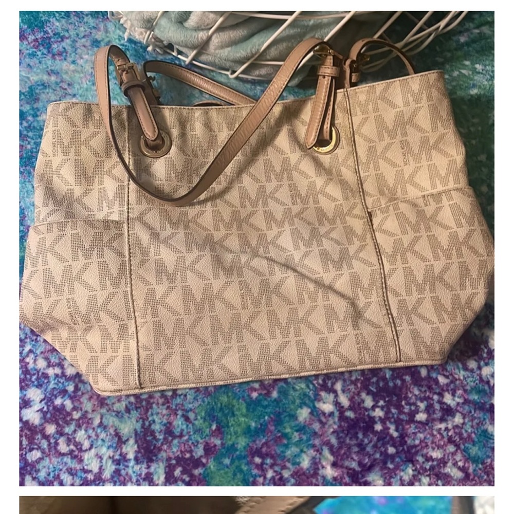 MK purse